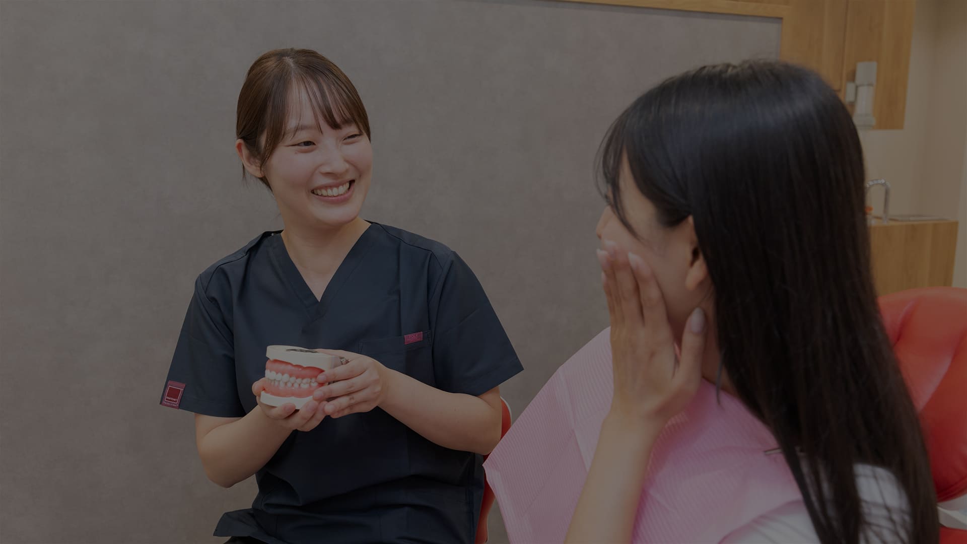 インプラント医・日本補綴歯科学会 専門医・日本歯科審美学会 認定医